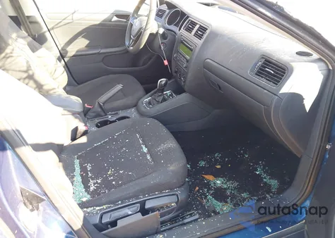 2015 Volkswagen Jetta 2.0L S из США, поврежденный, VIN 3VW2K7AJ3FM334920